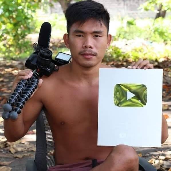 Boy Tapang Vlogs